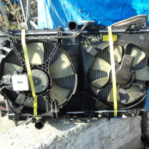 Радиатор охлаждения MITSUBISHI N74W RVR 4G64 a/t MR312093