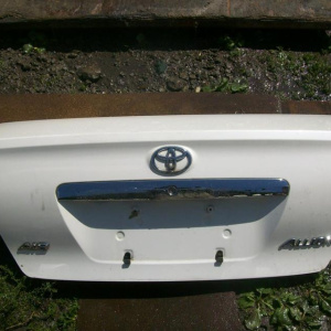 Крышка багажника TOYOTA Allion NZT240 (без замка)