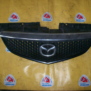 Решетка радиатора Mazda MPV LWEW '2003