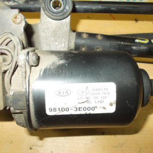 Моторчик привода дворниками Kia Sorento JC '2002-2009 F LHD с трапецией, 5 контактов