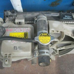 Радиатор охлаждения Toyota SCP100 Ractis 2SZ