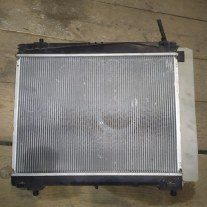 Радиатор охлаждения TOYOTA KSP90 Vitz m/t без моторчика 2127