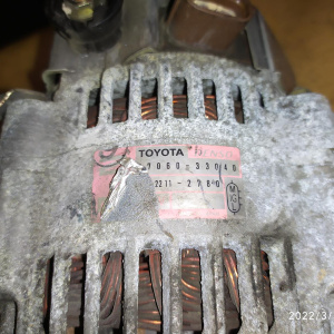 Генератор Toyota 1ND Probox железная крышка 3 конт. 5 ручейков, ( M/IG/L ) 27060-33040
