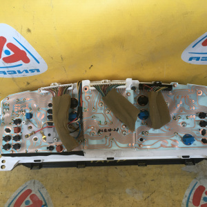 Панель приборов Mazda Millenia TAFP дефект стекла T044A