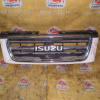 Решетка радиатора ISUZU Bighorn UBS73 '1998-2002 Дефект