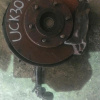 Ступица TOYOTA UCK30/UCK31/GSK30/VCK30 Tundra перед, лев 2WD ABS. В сборе. Дефект задней заглушки и дефект пыльника на верхней шаровой. 43330-39655.  43330-3