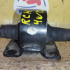 Подушка двигателя Toyota 5VZ-FE/1KZ/5L/3RZ Hiace Regius/Granvia VCH16/KCH16/KCH46/LXH49/RCH47 4WD зад. АКПП R/-54070
