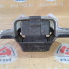 Подушка двигателя Volkswagen CCZC/CCZD Tiguan 5N2 2.0 TSI 4WD DSG-7 перед, лев 3C0199555S, 3C0199555AE