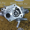 Корпус термостата Nissan/Infiniti 21250EZ31A / V29064227 Patrol#QX80 Z62 VK56VD '2024- НОВЫЙ ОРИГИНАЛ