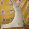 Крыло Mazda Premacy CREW '2005-2007 перед, лев Дефект (с отверстием) C23552211B