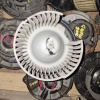 Моторчик печки Mazda SKE6V Bongo Brawny брак крыльчатки 502726-0900
