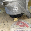 Подушка двигателя Audi CYRB A4 B9/8W5 '2016 2.0L TFSI 4WD DSG-7 перед, прав 8W0199372AB