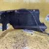 Подкрылок Audi A4 B9/8W5 '2016 перед, прав н Сапожок скол треснут 8W0853888A