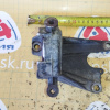 Кронштейн привода Toyota 1MZ-FE Alphard MNH10 '05.2002-04.2008 2WD a/t чугун ( 920 ) 43457-33010
