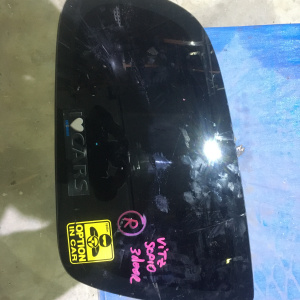 Стекло собачатника TOYOTA Vitz NCP10 зад, прав бок. салон 3door