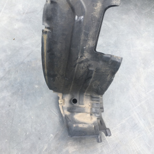 Подкрылок NISSAN Pulsar N15 перед, прав 63842-0N000
