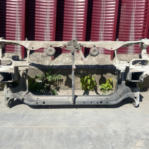 Рамка радиатора TOYOTA Gaia ACM10 '2001-2004 53201-44110