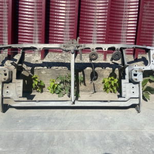 Рамка радиатора TOYOTA Vista/Vista Ardeo SV50/ZZV50 53201-32901