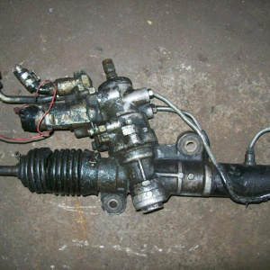 Рулевая рейка Toyota SV30/35/VZV32 Camry/Vista/Camry Prominent С электроклапаном