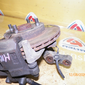 Ступица Toyota M100A/M101A/M110A/M111A Duet перед, прав 2WD/4WD ABS со ступицы..В сборе с диском и суппортом. Диаметр диска-234мм. Суппорт-V16. 43211-97202.43
