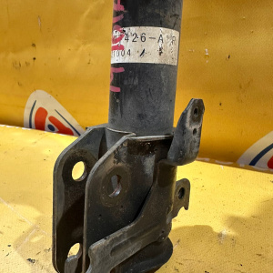 Стойка TOYOTA M100A Duet перед, прав