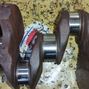 Коленвал Mitsubishi 4G13/4G15 Libero CD2V 12 valve ГРМ слева по диагонали 88 мм., диаметр 48/42 мм. MD138991 / MD327703