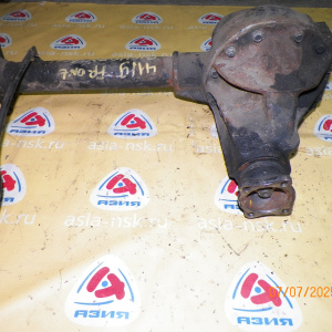 Редуктор ISUZU UBS69 Bighorn 4JB1 F 41/9. Флянец не круглый.