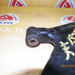 Рычаг Toyota EL50/ EL51/EL52/EL53/NP50 Corolla II/Corsa/Tercel '09.1994-12.1997 перед, лев Маленький сален блок.