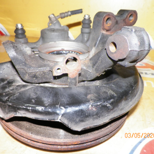 Ступица Toyota AE100/AE101/AE110/AE111/EE110/EE111/AE104/AE114/AE115 Corolla/Sprinter перед, прав 2WD/4WD Суппорт-(54-22). ABS.В сборе.Диаметр диска- 258 мм.Т