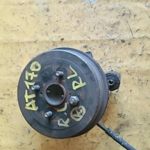 Ступица Toyota AT170/AT171/CT170/ST170/ST171 Carina/Corona зад, лев 2WD Без ABS. 4шпильки.Барабанные тормоза.В сборе с барабаном и колодками. 42305-32020.4