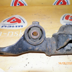 Рычаг Toyota CXR20, TCR20, CXR10, TCR10 Estima/Estima Emina/Estima Lucida/Previa зад, прав С моста, продольный под пружину.