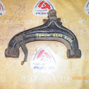 Рычаг SUZUKI TD51W/TD01W Escudo R в крепл моста