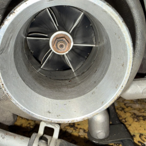 Турбина Mitsubishi 4G63 Airtrek/RVR/Outlander CU2W / N73W TD04HL-15T (49189-04200) MR373759