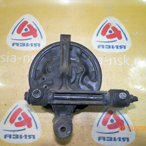 Ступица Toyota AT190/AT191/AT192/ST190/ST191/CT190 Caldina/Carina/Corona зад, прав 2WD Без ABS.5 шпилек.Барабанные тормоза.В сборе с барабаном и колодками.