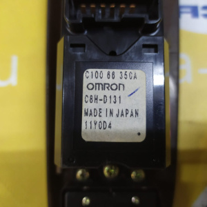 Пульт стеклоподъемника Mazda Premacy CP8W перед, прав C10066350