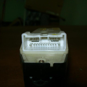 Пульт стеклоподъемника TOYOTA Vista #V50 перед, прав