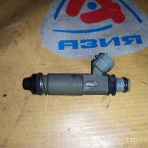 Форсунка Toyota 4A-FE Corolla Spacio AE111 трамб. / 23209-15040