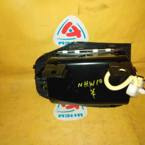 Подушка безопасности TOYOTA Prius NHW10 пасс  (с зарядом)