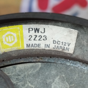 Компрессор кондиционера Honda L13A/L15A Fit GD1 между трубками расстояние 15 мм. ( HS-090R ) 38810-PWA-016