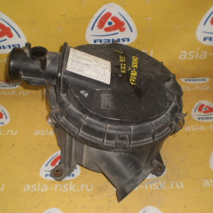 Корпус воздушного фильтра TOYOTA KZJ95/KDJ95 Land Cruiser Prado 17080-30010