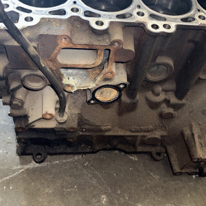 Блок Двигателя NISSAN YD22-025283A В СБОРЕ