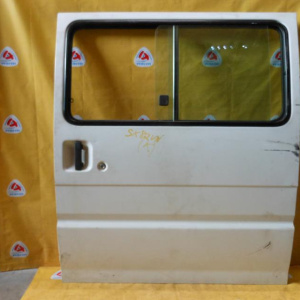 Дверь боковая Mazda Bongo SK82W '2000 зад, лев средн (в сборе)