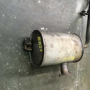 Бочка глушителя TOYOTA Ipsum ACM21