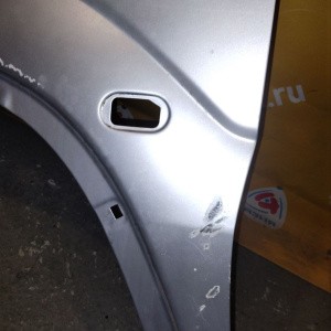 Крыло SUZUKI SWIFT HT51S '2000-2004 перед, лев