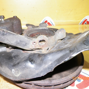 Ступица Toyota JCE15/UZS143/JCG15/JZS173/JZS179/UZS173/JZX115/JZS153 Altezza перед, прав 4WD ABS.Суппорт двух поршневой.Диаметр диска-296мм.В сборе с диском и