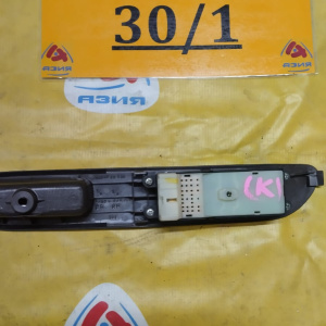 Пульт стеклоподъемника NISSAN Presea R11 254013M160