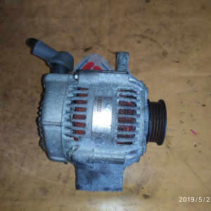 Генератор Suzuki M13A/M15A/M18A Swift/Aerio HT51S/RB21S/RD51S 3 конт., овальный разъем, 4 ручейка / 9762211-260 / 102211-2600