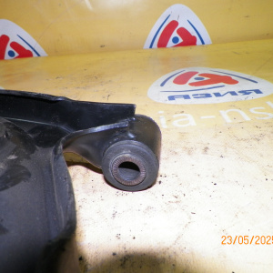 Рычаг Toyota KSP90/NCP91/NCP95/SCP90/NCP100/NCP105/SCP100/NCP110/NCP115/ZSP110 Vitz/Ractis/ist/Belta перед, прав