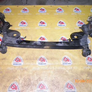 Балка Toyota ACM26 Ipsum ABS DISK  в сборе R