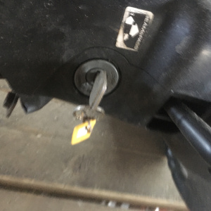 Рулевая колонка ISUZU Elf NHR69C +руль(airbag)+замок зажигания+переключатели